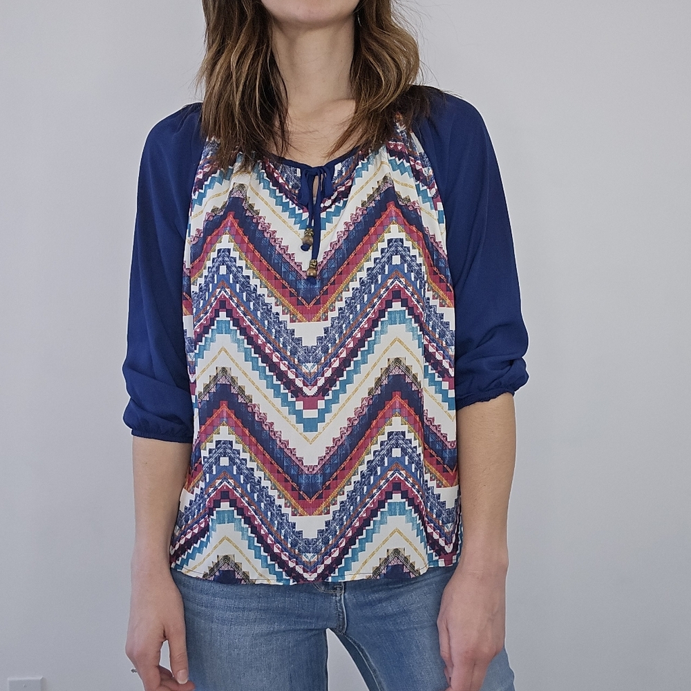 Rewind Navy and Multicolor Chevron 3/4 Sleeve Blouse Size Medium